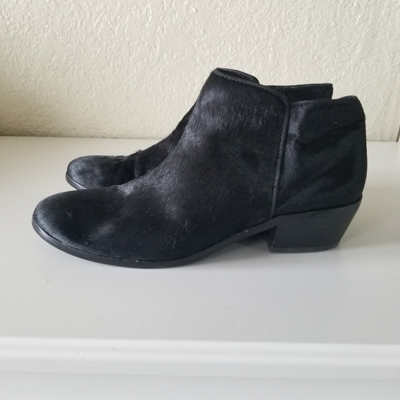 Sam Edelman | Dyed Cow Fur Petty Booties - Picture 2 of 9